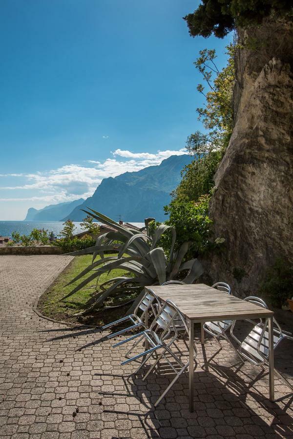 Apartments Suster Torbole Sul Garda Luaran gambar