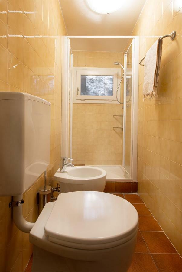 Apartments Suster Torbole Sul Garda Luaran gambar