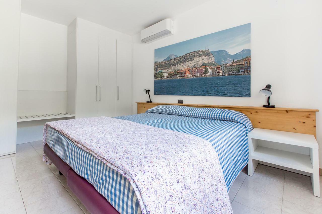 Apartments Suster Torbole Sul Garda Luaran gambar