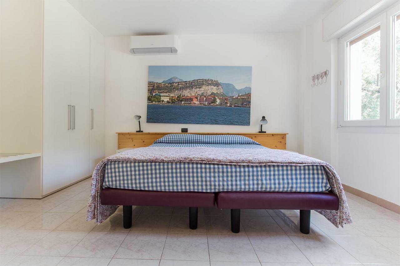Apartments Suster Torbole Sul Garda Luaran gambar